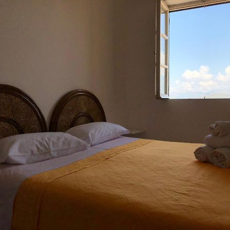 Bed and Breakfast Il Vecchio E Il Mare Гаэта Экстерьер фото