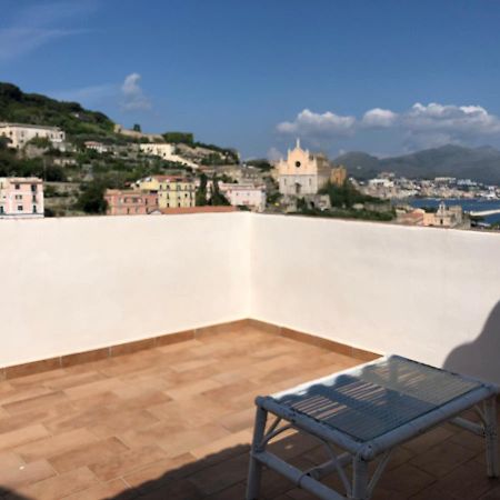 Bed and Breakfast Il Vecchio E Il Mare Гаэта Экстерьер фото