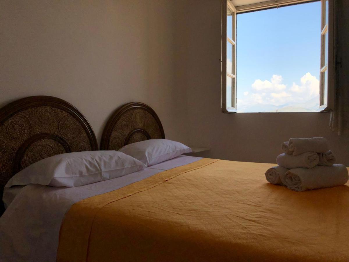 Bed and Breakfast Il Vecchio E Il Mare Гаэта Экстерьер фото